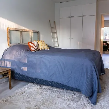 Bright In The Center קאיאני